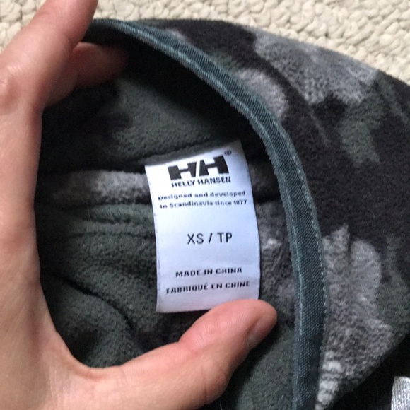 Helly Hansen full zip fleece - Picture 2 of 3